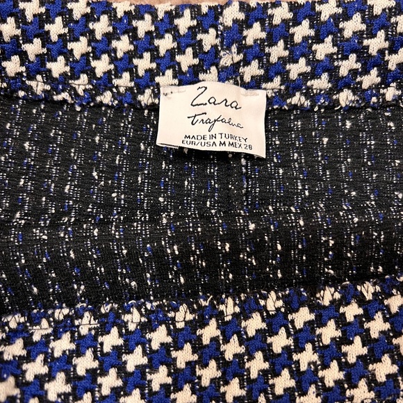 Zara Pencil Skirt - Picture 4 of 5